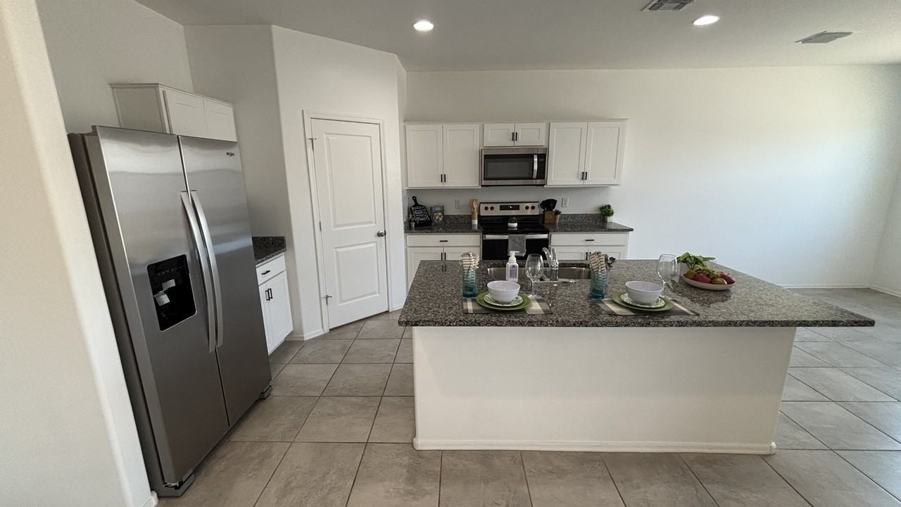 1136 W Sand Canyon Ct - Photo 5 of 27