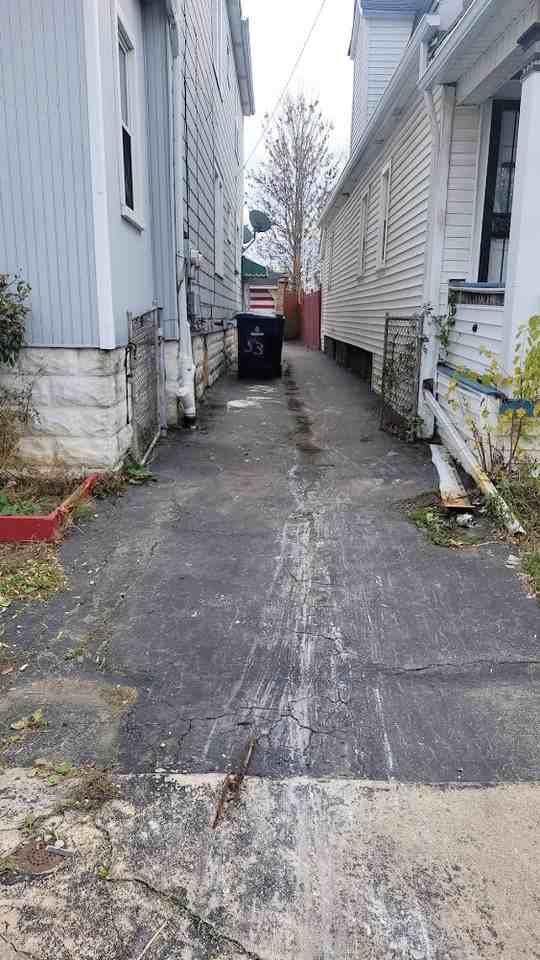 53 Progressive Ave - Photo 2 of 31
