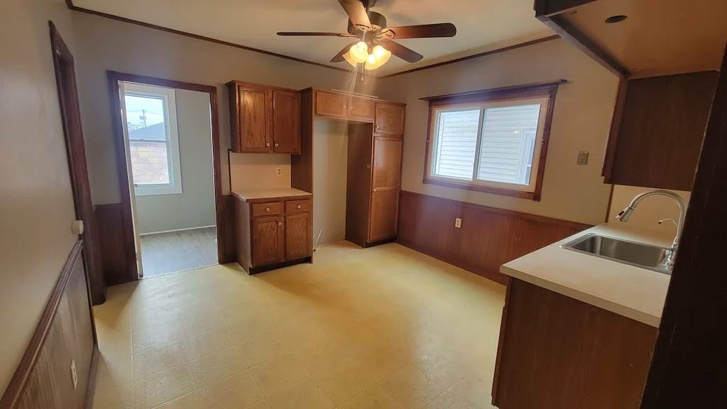 53 Progressive Ave - Photo 4 of 31