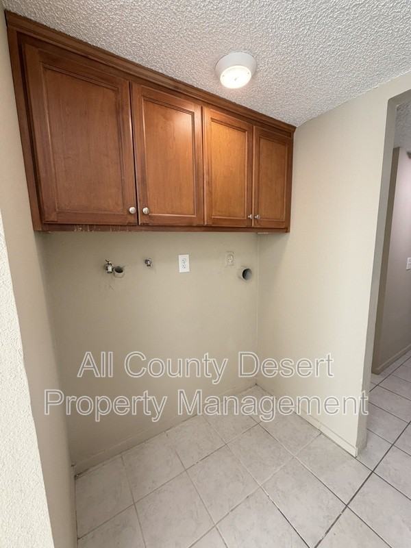 69180 Victoria Dr #8 - Photo 7 of 28