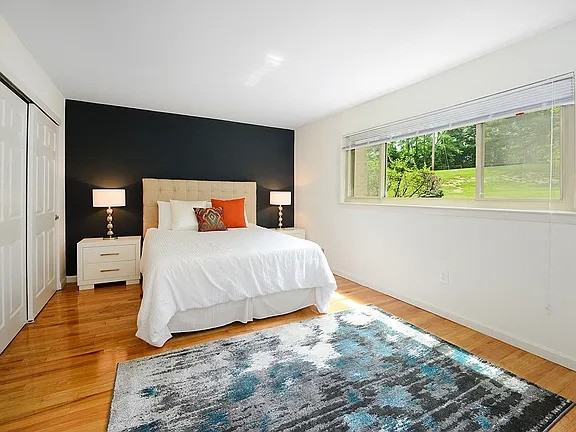 100 Stone Hill Rd - Photo 5 of 11