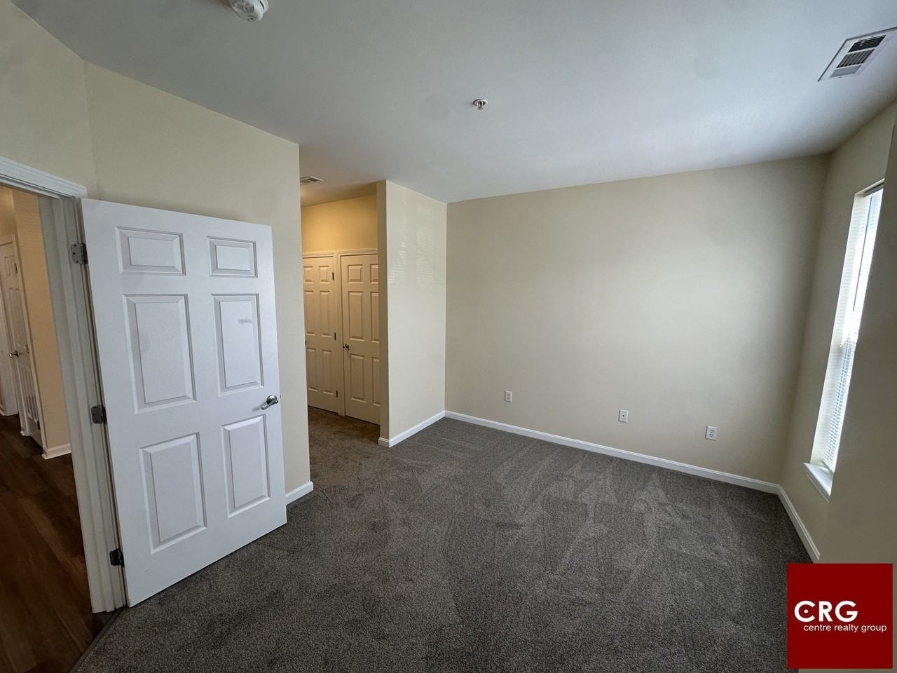 311 Lowell St - Photo 4 of 13
