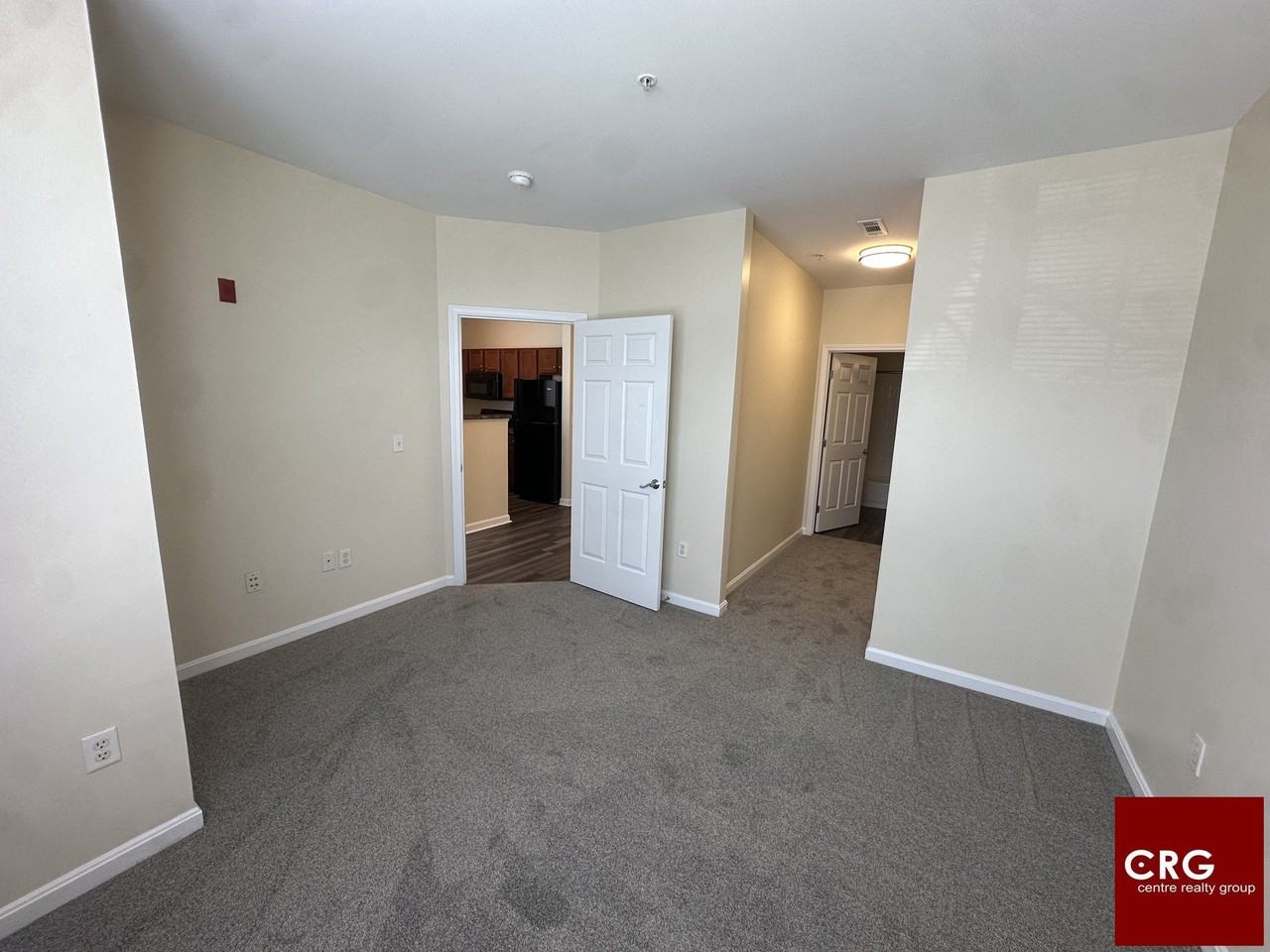 311 Lowell St - Photo 5 of 13