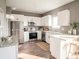 featured image of 27 Town Square Blvd