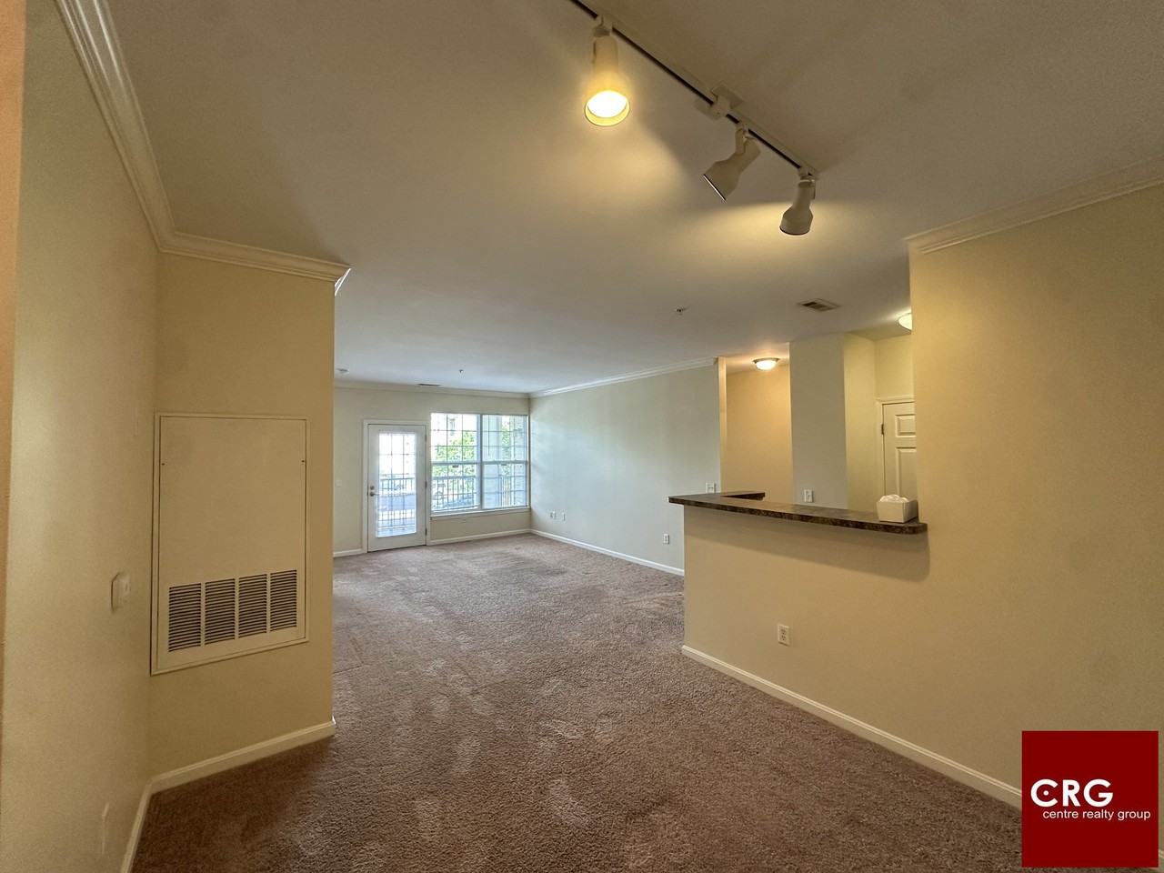 311 Lowell St - Photo 2 of 15