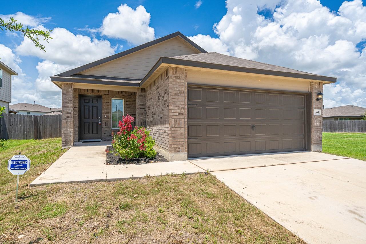 15531 Clove Spice Way - Photo 2 of 16