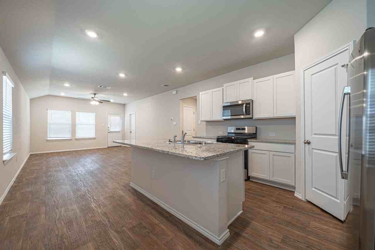 15531 Clove Spice Way - Photo 3 of 16
