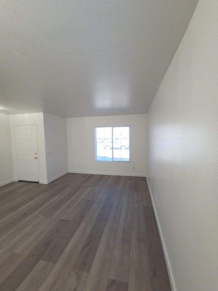 1510 Sunnybank Dr - Photo 6 of 35