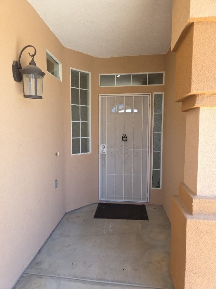26858 China Dr - Photo 2 of 30