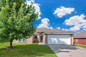 featured image of 3411 Lauren St