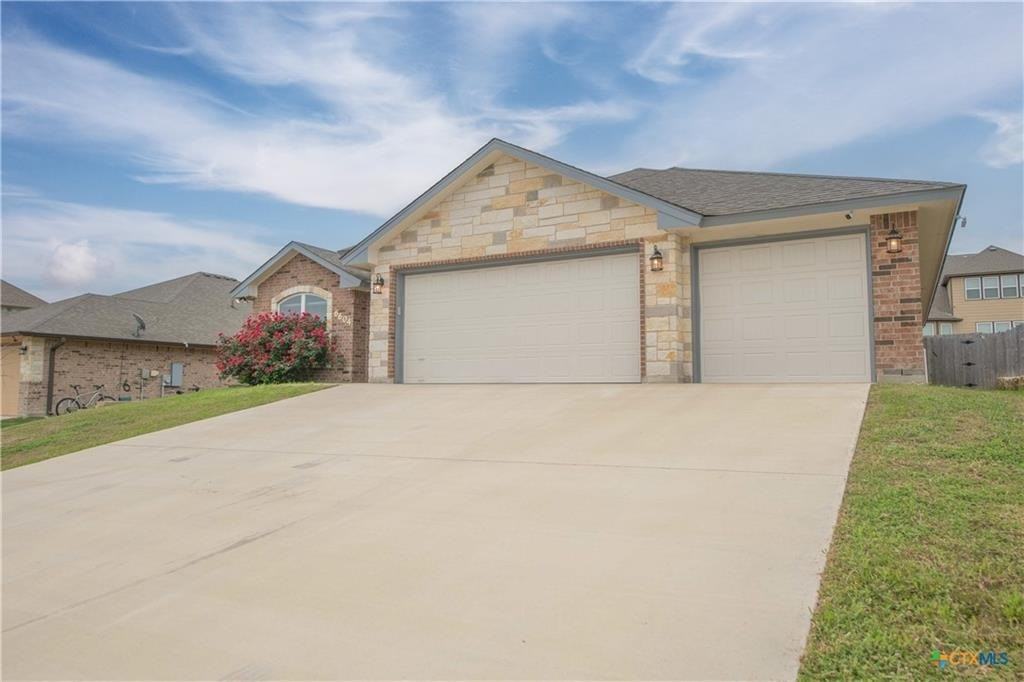 6604 Alabaster Dr - Photo 3 of 48