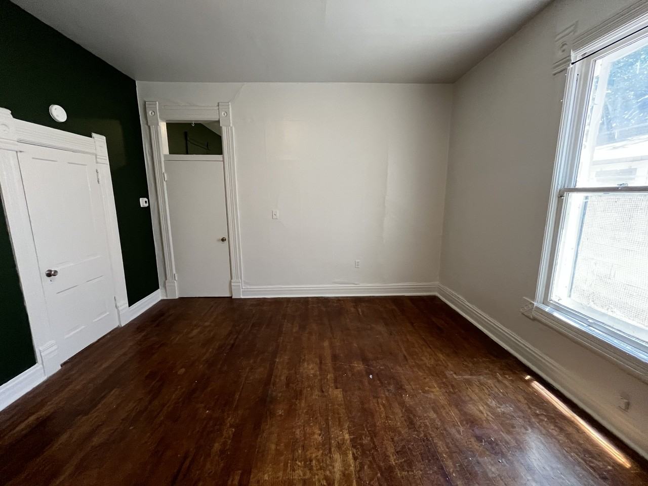 306 Walter St Se - Photo 3 of 25