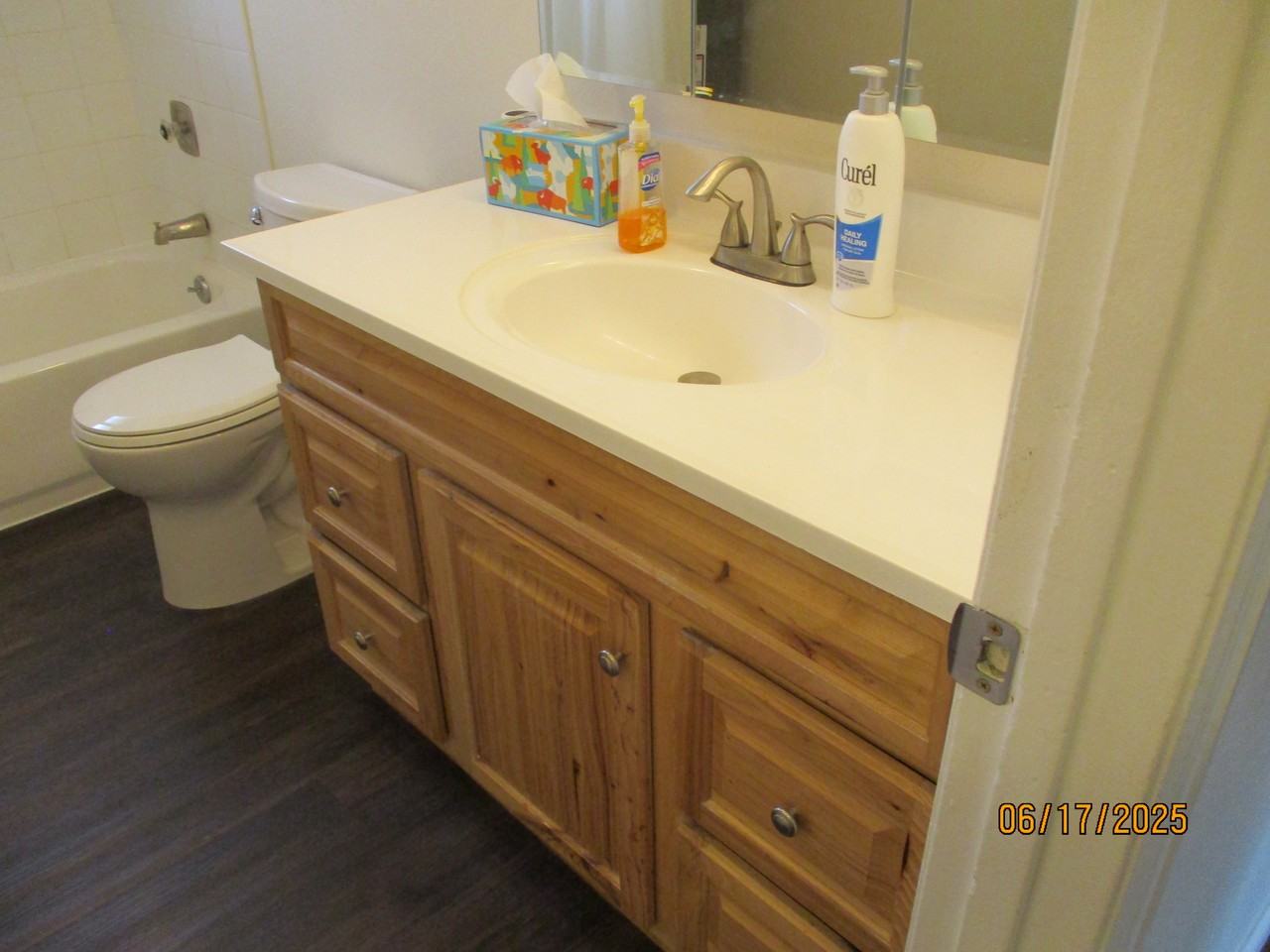 852 N Orchard Ave - Photo 7 of 12