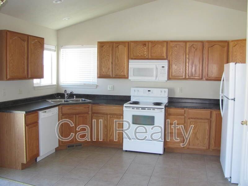 9812 N Orchard Ln - Photo 3 of 6