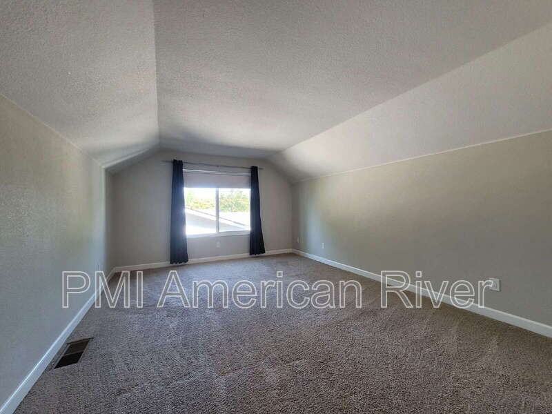 8924 Sutters Gold Dr - Photo 7 of 20