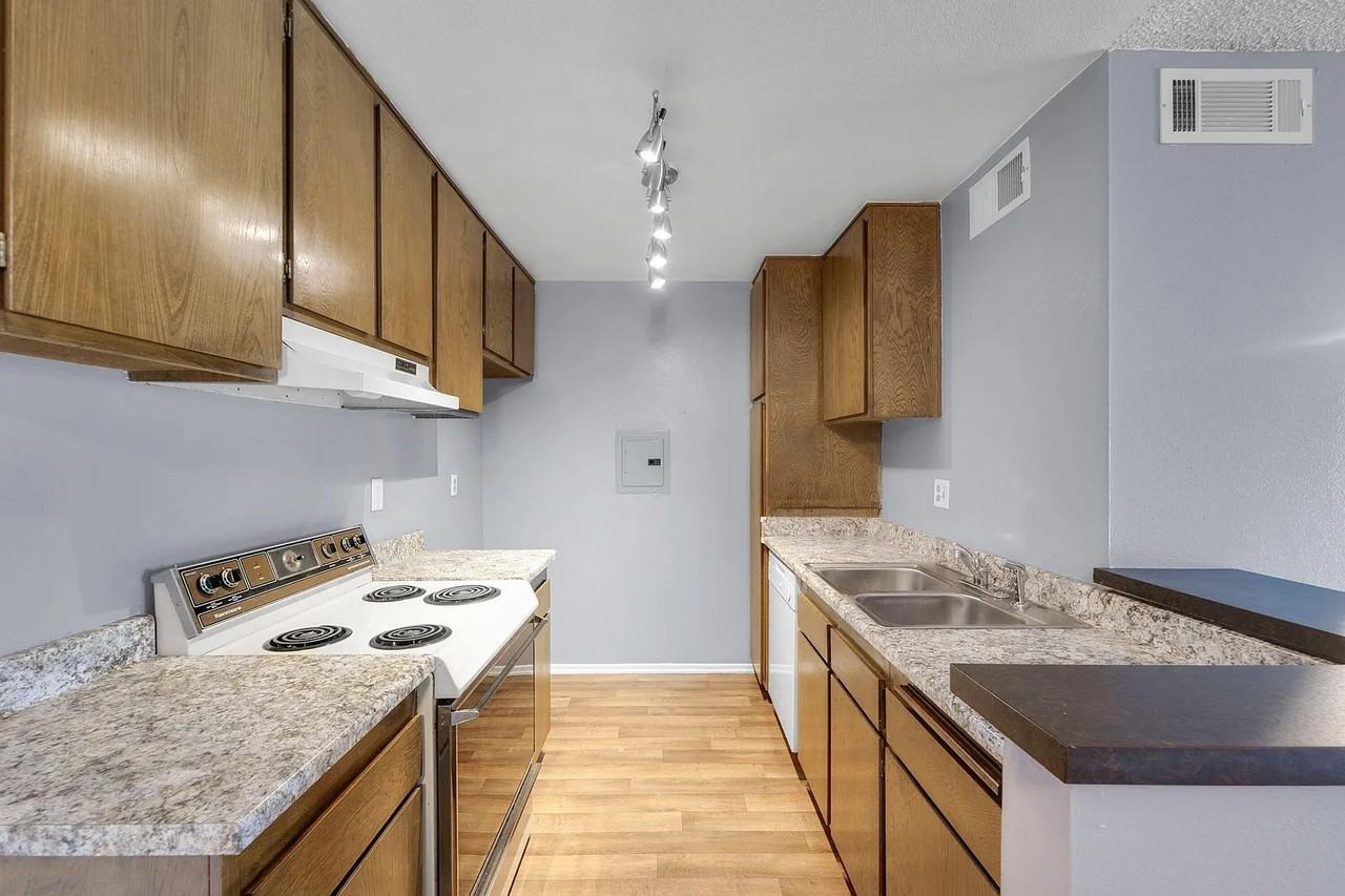 23735 Del Monte Dr #157 - Photo 7 of 16