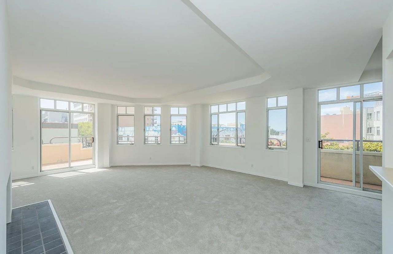 1591 Jackson St #304 - Photo 3 of 25