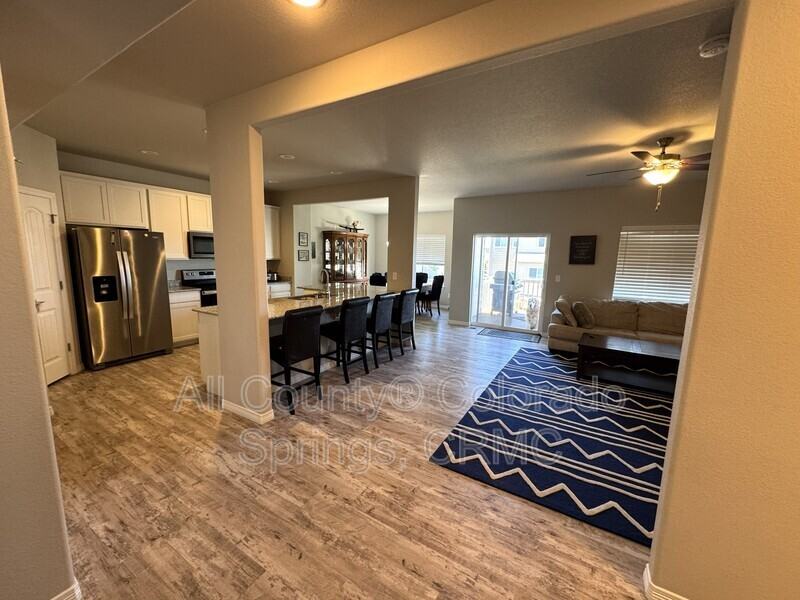 10451 Wrangell Cir - Photo 3 of 26