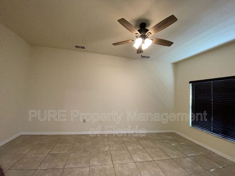 887 Nwterrace #1 - Photo 5 of 27