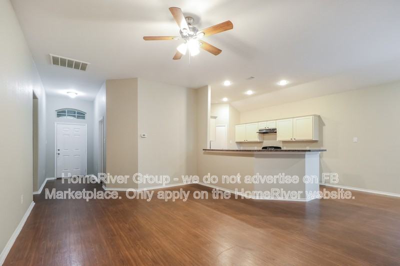 11427 Ryan Ct - Photo 5 of 17