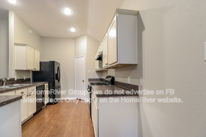 11427 Ryan Ct - Photo 7 of 17