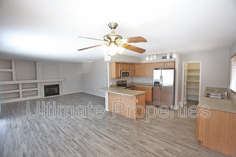 6132 N Florence Ave - Photo 5 of 24