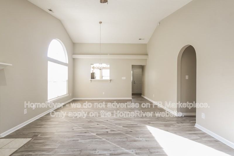 6269 Old Barn Ct - Photo 5 of 17