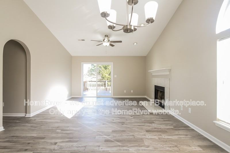 6269 Old Barn Ct - Photo 6 of 17
