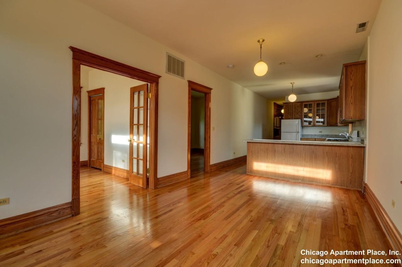 3920 N Janssen Ave #3 - Photo 4 of 16