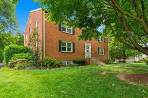 featured image of 130 S 29th St #1