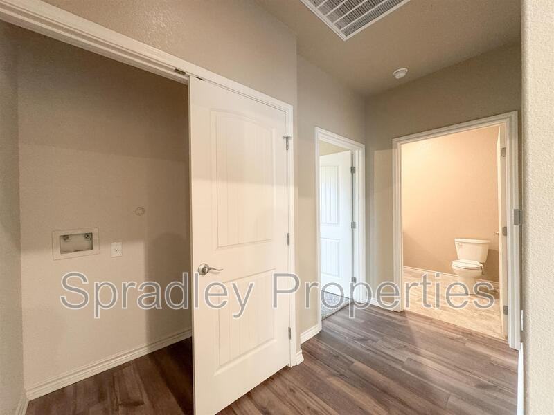 1007 Laurel Dr Unit A - Photo 7 of 17