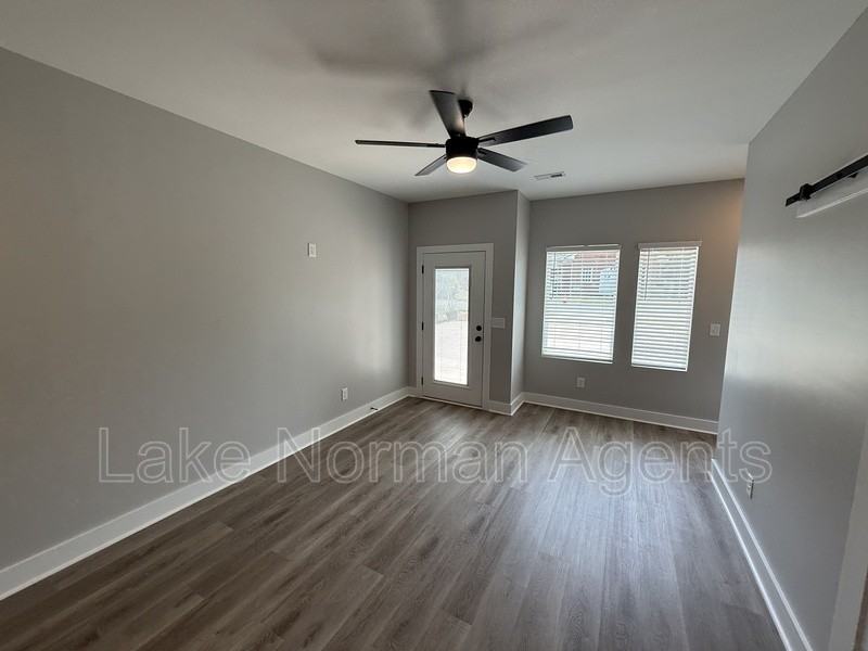 525 Dellwood Dr #A - Photo 3 of 16