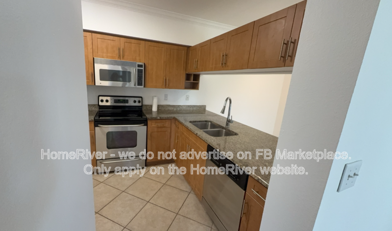 6426 Emerald Dunes Dr #306 - Photo 7 of 20