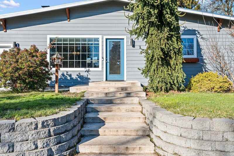 2577 Elysium Ave - Photo 2 of 50