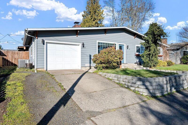 2577 Elysium Ave - Photo 5 of 50