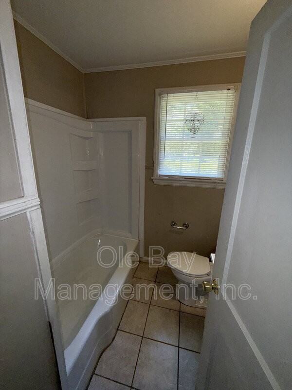 5175 Brentwood Ln - Photo 5 of 9