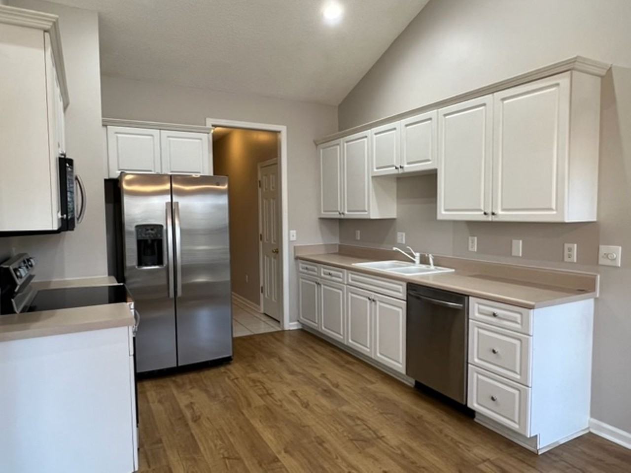 452 Sandpiper Dr - Photo 5 of 23