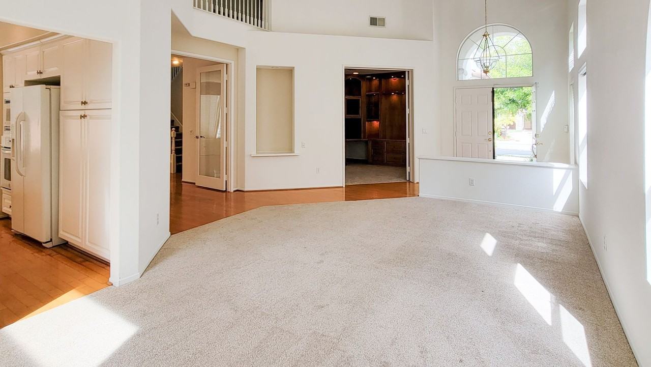 12138 Wooded Vista Ln - Photo 4 of 39