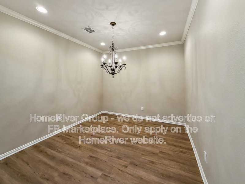 410 Marshall Way - Photo 7 of 27