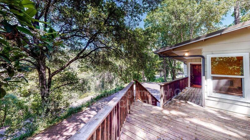1580 Madrone Dr - Photo 7 of 36