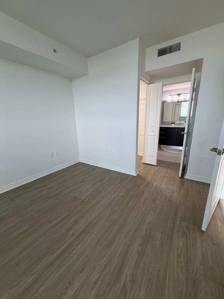 2340 Ludlam Rd #44 - Photo 3 of 10