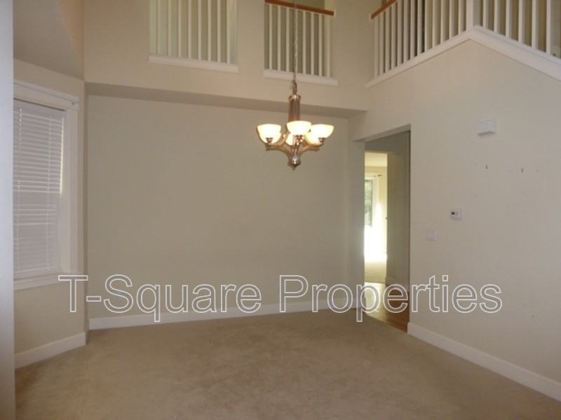 11842 173rd Pl Ne - Photo 3 of 16