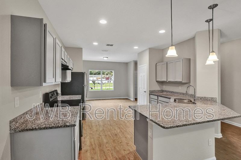 10351 Pinehurst Dr - Photo 4 of 23