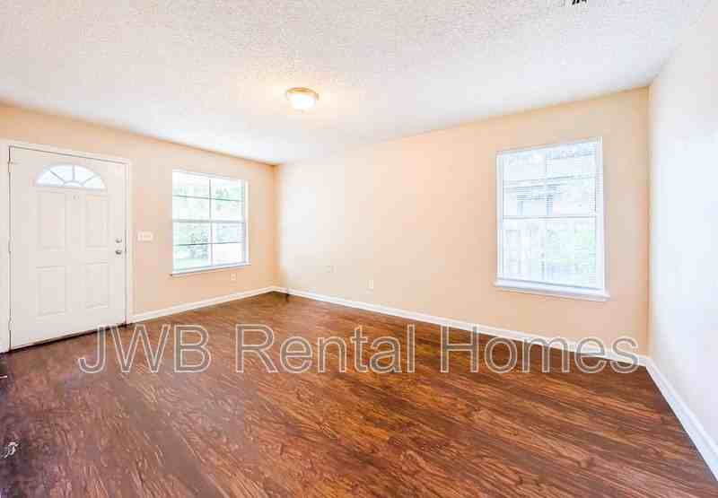 3035 Fitzgerald St - Photo 6 of 14