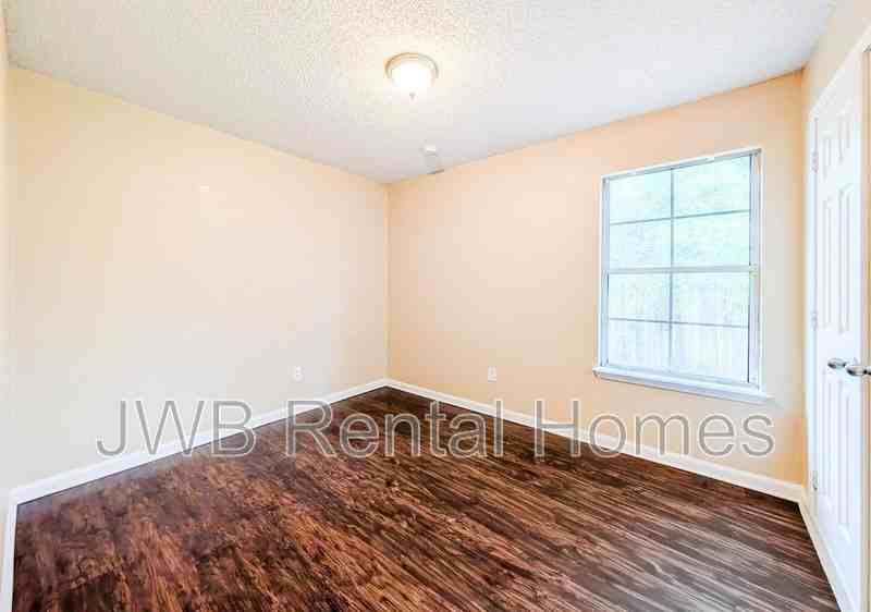 3035 Fitzgerald St - Photo 7 of 14