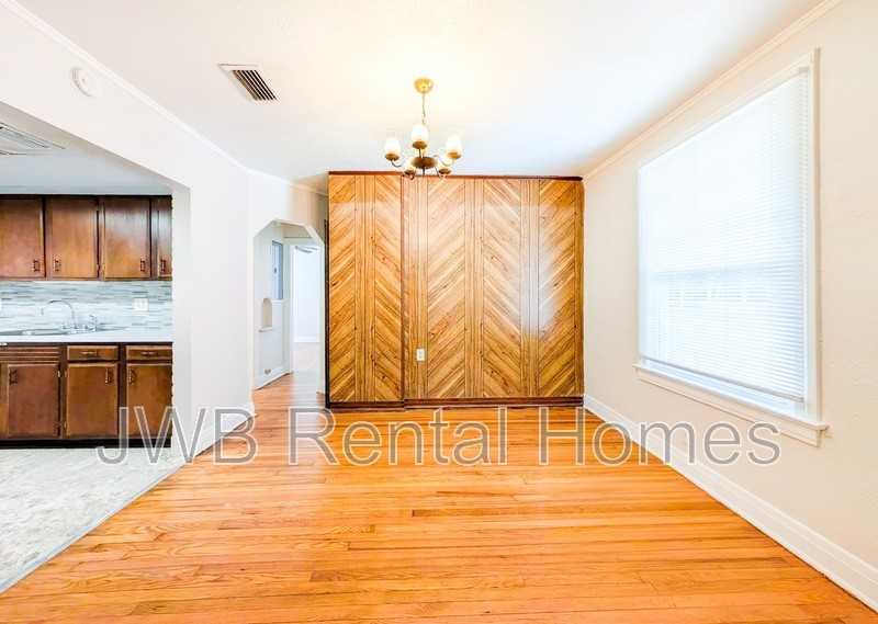 2065 Camden Ave - Photo 4 of 13