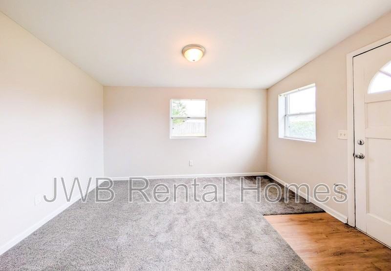 4432 Vinton Rd - Photo 4 of 16