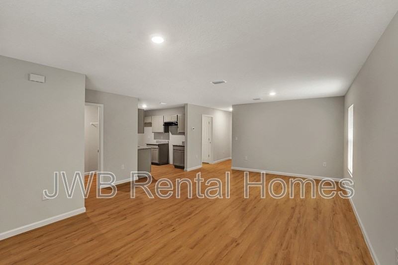 1145 Canal St - Photo 5 of 19