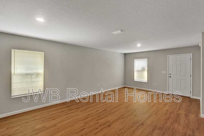 1145 Canal St - Photo 7 of 19