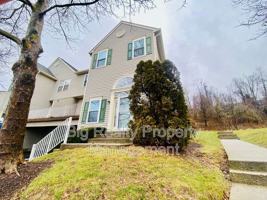 featured image of 475 Stoneglen St
